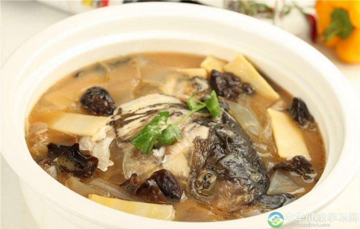 桑叶鱼头汤的食疗养生缓解颈椎病