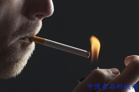 控烟,让市民有感:西宁做足宣传为执法助力