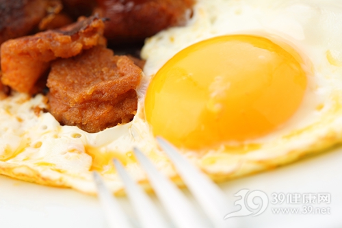 减肥健身 每天吃多少个鸡蛋适合