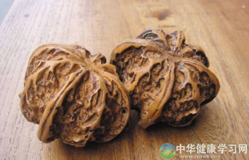 {【百万英雄】核桃饰品：把玩核桃也养生，舒筋健骨抗衰老
