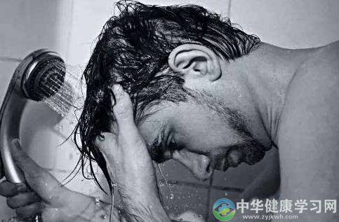 生活保健常识:冬天适合洗冷水澡吗?