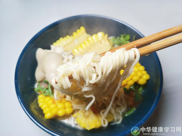 煲锅汤，益肾暖身乐融融 