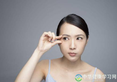 怎么才能让眼角的鱼尾纹少长一点?