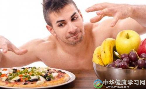 经常性打嗝的原因?或因进食不科学