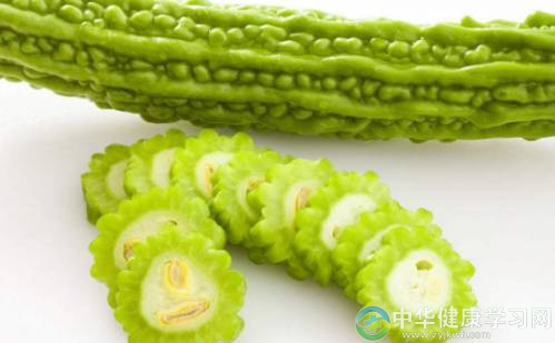 为何要多吃苦瓜?清热降火解毒 还能凉血!
