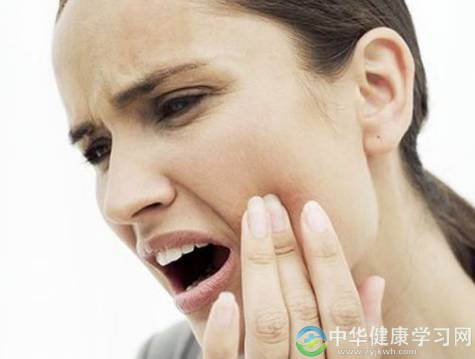 春夏天烂嘴角 你知道啥原因吗?又该如何防治?