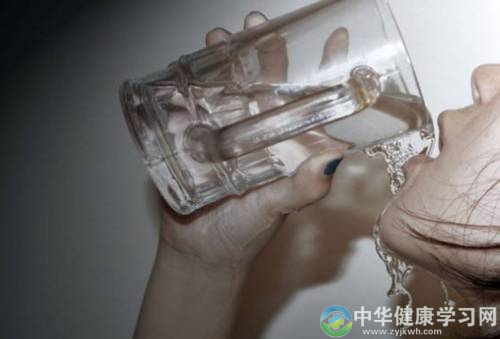 养生应避免听信谣传:这几个“水知识”你必须了解!