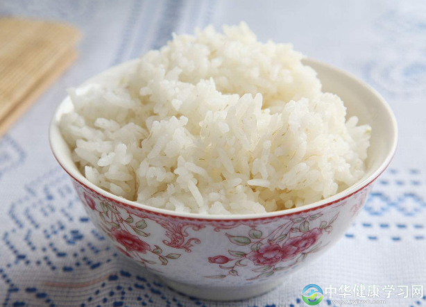 剩米饭不利养生?蛋白质破坏、细菌污染?还有什么坏处?