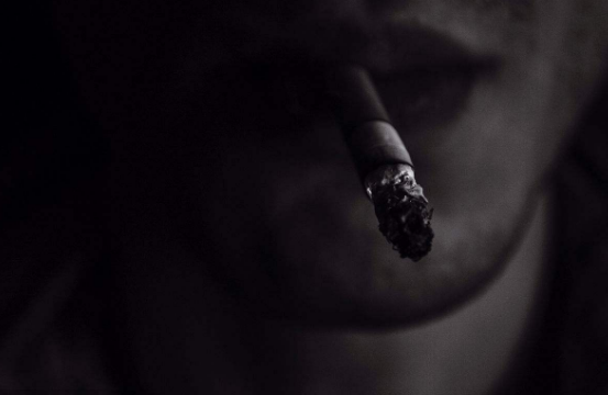 抽烟不利于养生：如何“慢性”戒烟？