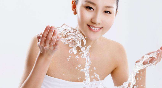 女性春季养生:女性春季皮肤干燥该怎么办?