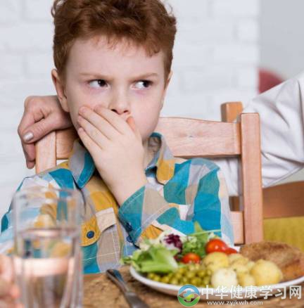 小孩挑食厌食容易缺营养！怎么改善？