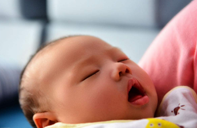 产后坐月子这几件事不要做,小心落下病根