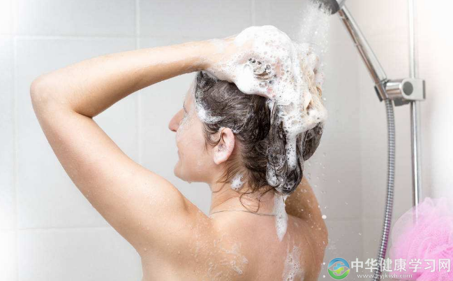 多久洗一次头最健康、不伤发?