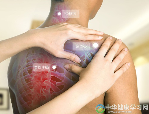 肩周炎化开“粘连”很简单!一瓶桑葚酒就能搞定,连颈椎病也怕!